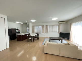 【居間・リビング】 | 北群馬郡吉岡町漆原　中古戸建