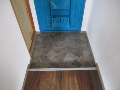 【玄関】 | コーポサンライズ