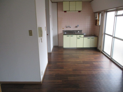 【居間・リビング】 | コーポサンライズ