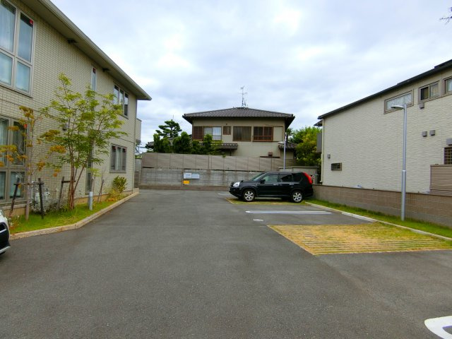 グランベリエの駐車場