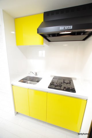 プライマル南森町パークビュー　仲介手数料無料のキッチン|カラフルなキッチン。