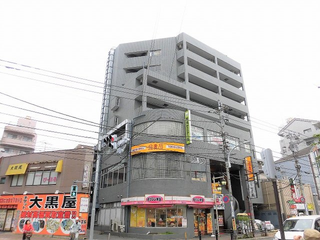 昭島市昭和町２丁目の賃貸マンションの外観