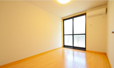 【居間・リビング】 | カラコレス | 同タイプのお部屋の写真になります。