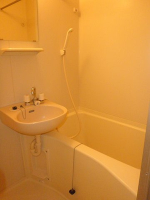 【浴室】 | カラコレス | 同タイプのお部屋の写真になります。