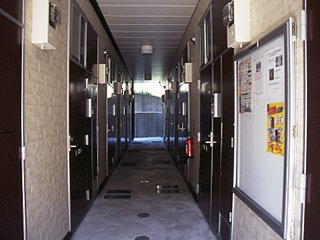 【エントランス】 | ピーフス