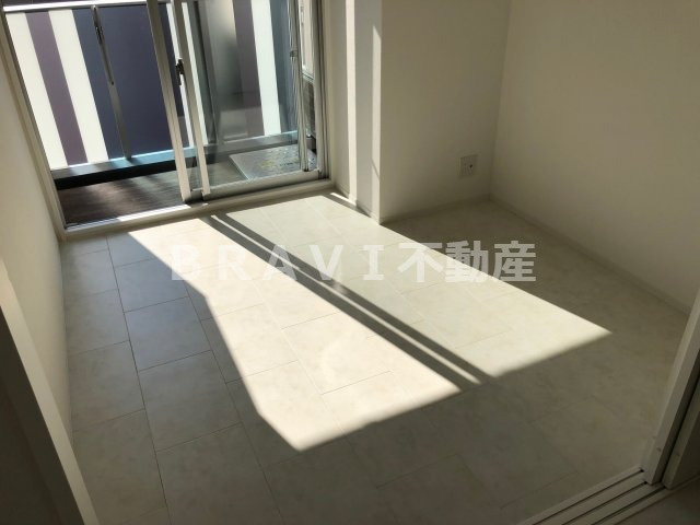 C.COLOR南新町（シーカラーミナミシンマチ）　BRAVI不動産の寝室|【C.COLOR南新町】開放的な寝室です