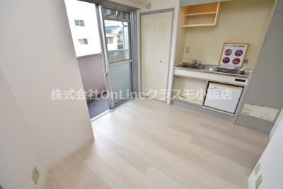 【洋室】 | 東大阪レヂデンス