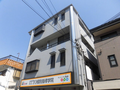 【外観】 | バッカスＹ＆Ｔ | シンプルで綺麗な外観です。