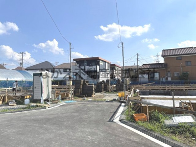【前面道路含む現地写真】 | 仲介手数料無料　府中市日新町2丁目新築戸建て7棟　B号棟