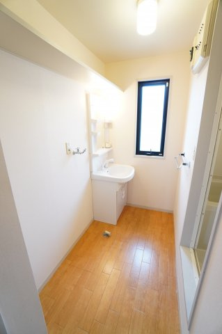 【洗面所】 | クレセントA