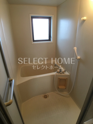 【浴室】 | パインフラットマンション | コンパクトで使いやすいお風呂です