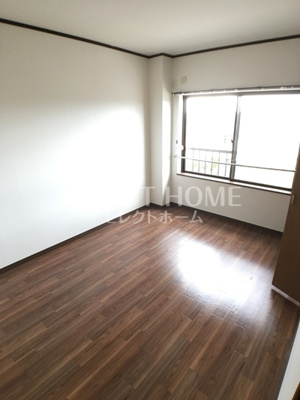 【寝室】 | パインフラットマンション | 寝室にぴったりのお部屋です