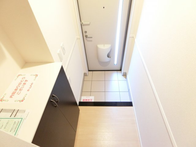 コンフォールヴィラⅢの玄関|同施工物件の類似写真