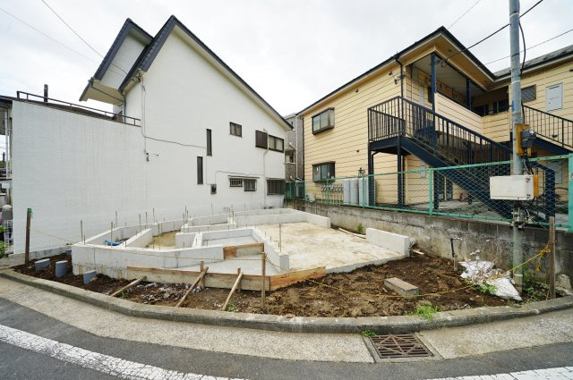 上星川駅徒歩１４分！生活施設充実♪保土ヶ谷区常盤台　新築戸建ての外観|相鉄線「上星川」駅「和田町」駅より徒歩圏内の立地。