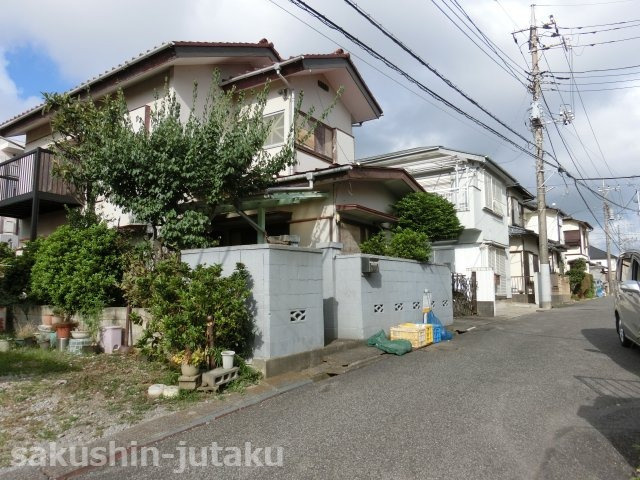 八千代台東６丁目　売地の前面道路含む現地写真|北東側４ｍ私道　間口約９．６ｍ