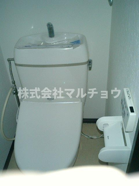マンションＥＸⅢのトイレ|落ち着いたトイレです