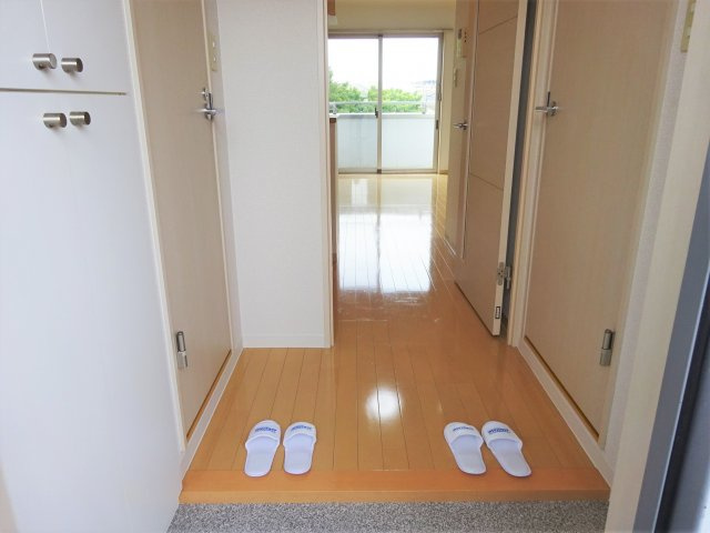 ル シェルの玄関|同建物の同タイプ