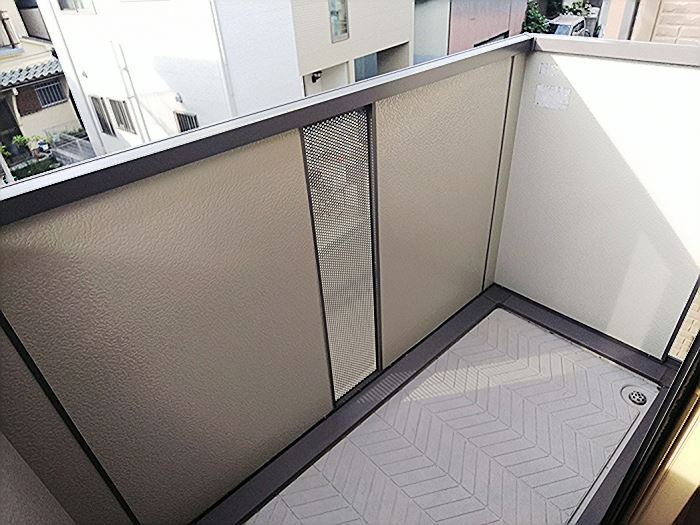 メゾンボヌール（D-room賃貸）のバルコニー