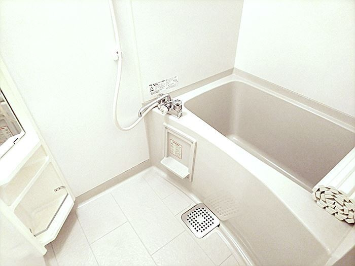 メゾンボヌール（D-room賃貸）の浴室