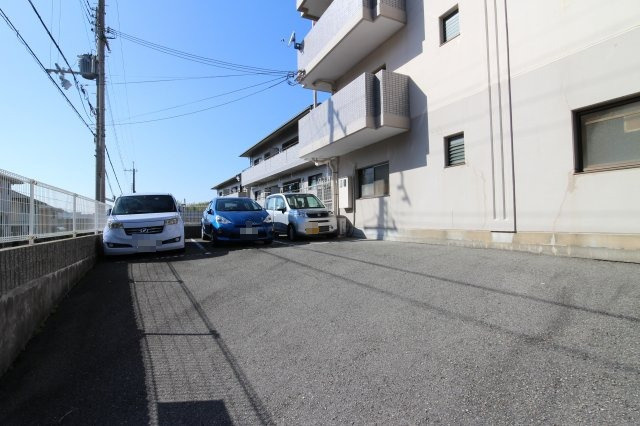 ゲイナーズヒルの駐車場