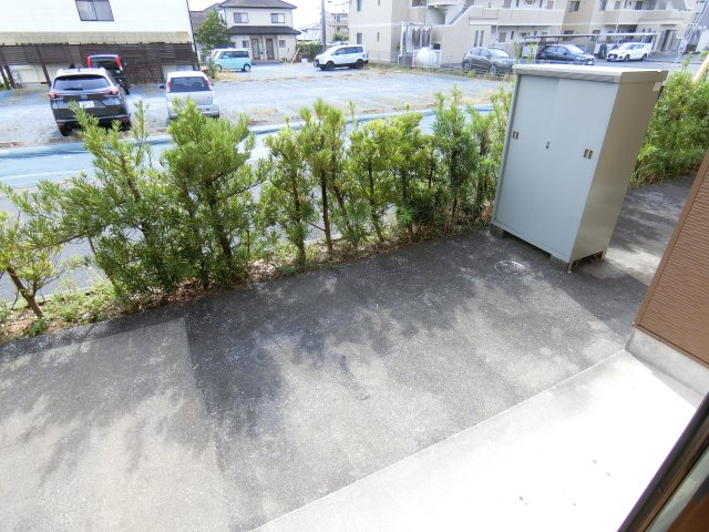 サニーサイドの庭