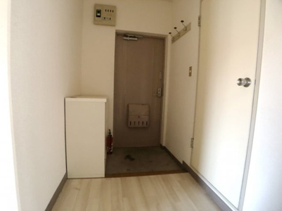【玄関】 | プレミー旭町