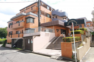 【外観】 | 横浜線「十日市場」駅徒歩9分の好立地に建つマンション外観です！