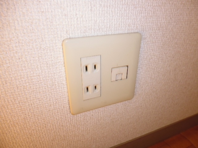 レインボーハイツＡのその他|電話モジュラー