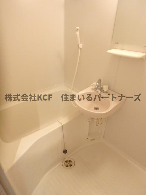 シャント国分の浴室|お風呂で日々の疲れを落としましょう