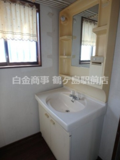 坂戸市善能寺中古戸建の独立洗面台