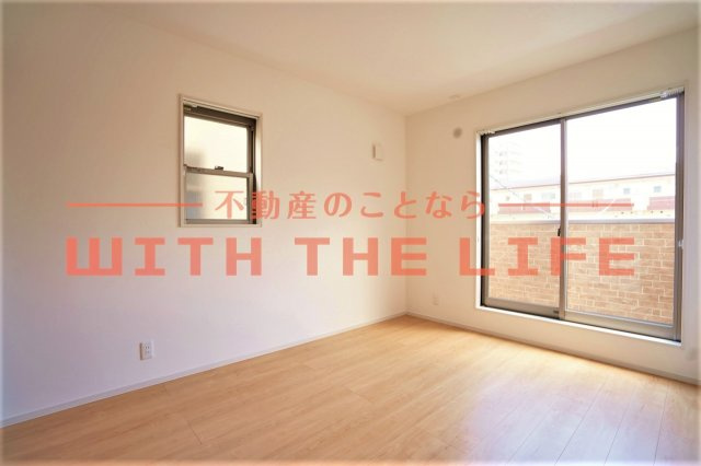 カーサクレスト【キャッシュバック対象物件】の洋室|きれいな洋室です