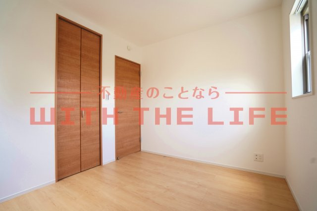 カーサクレスト【キャッシュバック対象物件】の洋室|明るい洋室です