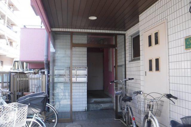 ハーモニー武蔵新城のエントランス