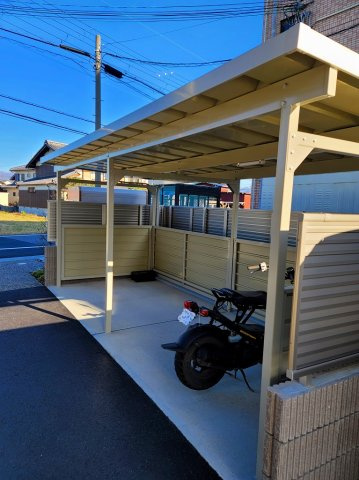 シャーメゾンランフォスのその他共用部分|屋根付きの駐輪場です