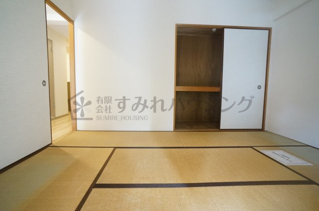 シャルマンコーポ荒牧の和室