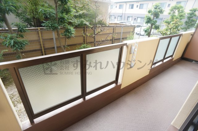 シャルマンコーポ荒牧のバルコニー