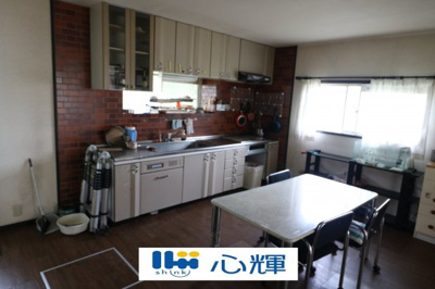 【キッチン】 | 宇部市草江中古二階建て | 収納の多いキッチンです。