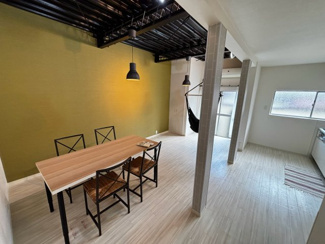 【居間・リビング】 | 山城町1丁目戸建