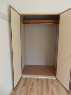 【収納】 | Van Vincent | 押入れもパイプハンガーを設置し、クローゼットへ改装しました！！