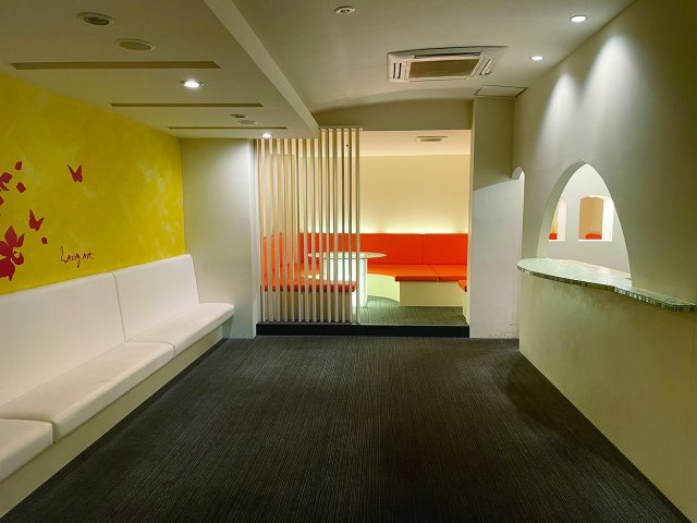 米子市朝日町　バニービル2F テナントの内装