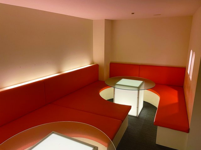 米子市朝日町　バニービル2F テナントの内装