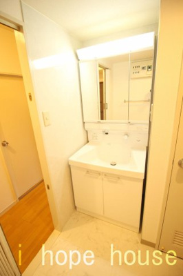 【洗面所】 | アゼリア水久保