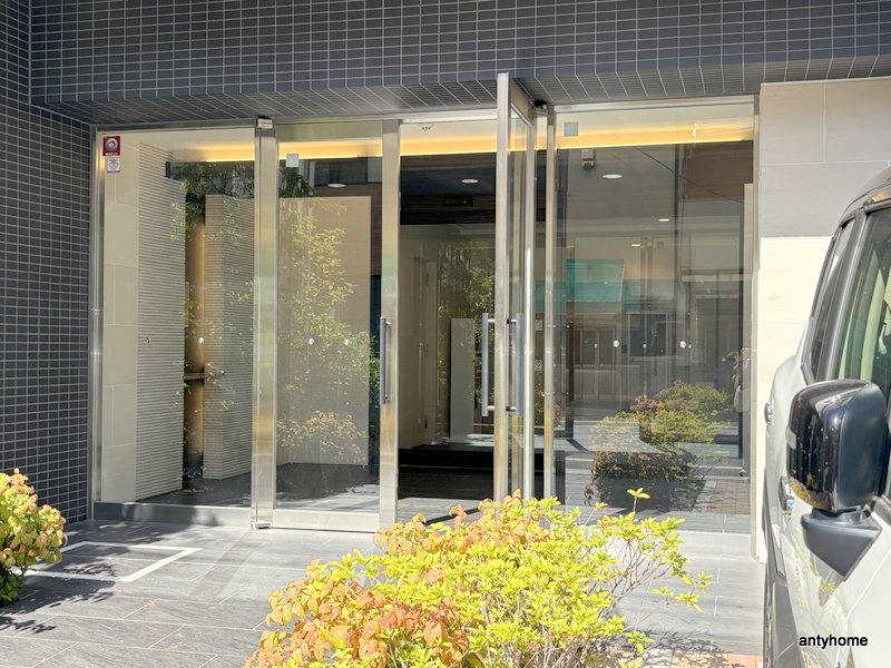 ライブカーサ城東中央　仲介手数料無料のエントランス