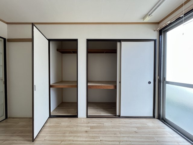 ホワイトハウス浜中の収納