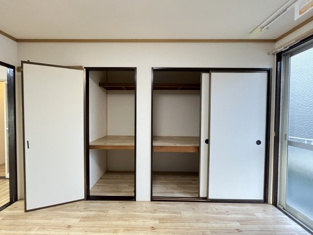ホワイトハウス浜中の収納