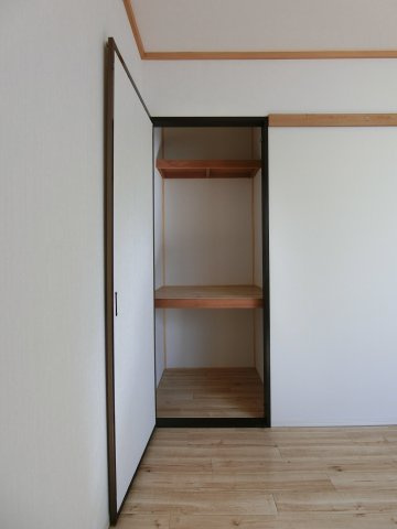 ホワイトハウス浜中の収納