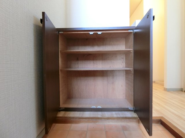 ホワイトハウス浜中の収納