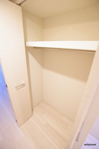ラドゥセール玉造　仲介手数料無料の収納
