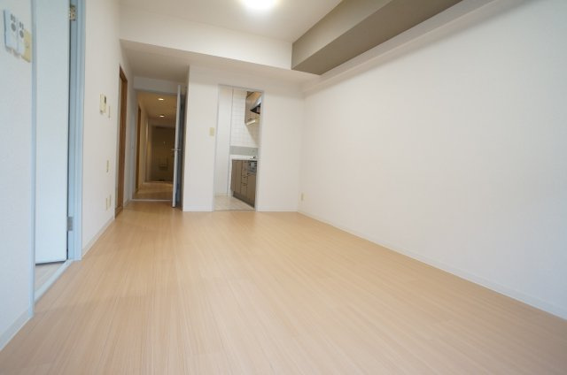 シャトーヌーヴォーの居間・リビング|参考、同建物・同間取りの号室
