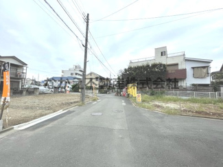【前面道路含む現地写真】